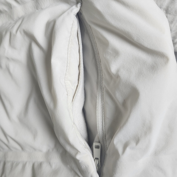 UNIQLO Women Seamless Down Parka Jacket M White Hooded Water-Repellent Puffer - Picture 7 of 16